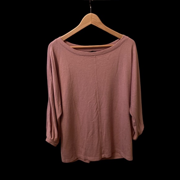 Sweater - Picture 1 of 2